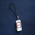 pvc手机擦、软胶钥匙扣、滴胶饰品、广告手机座、流行饰品、汽车礼品