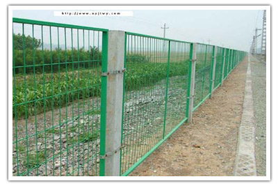 网片,隔离网,围栏,钢板网--南京企友仓储设备有限公司 025-84826693