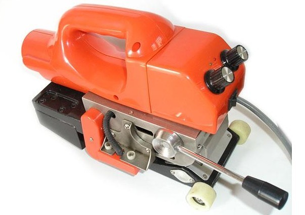 土工膜焊接机 800 、塑料焊枪价格