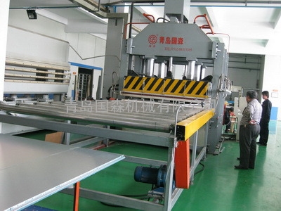 青岛国森铝蜂窝板生产线机械