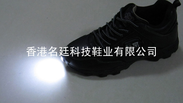 名廷科技功能鞋-内增高保暖探路照明鞋