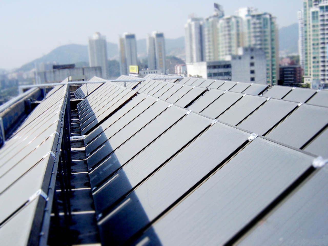 太阳能集中集热-分户水箱太阳能热水系统