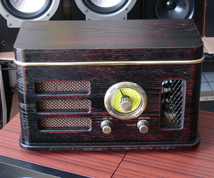 仿古收音机 送礼收藏佳品 高灵敏度电子管纯音双波段实木收音机