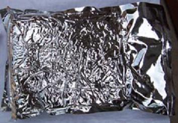 铝箔包装袋是机械设备和仪器的专用包装可防潮、防静电