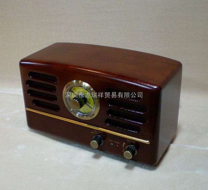 纯实木收音机 仿古系列 巧克力色 手感精细 带输入可做音箱