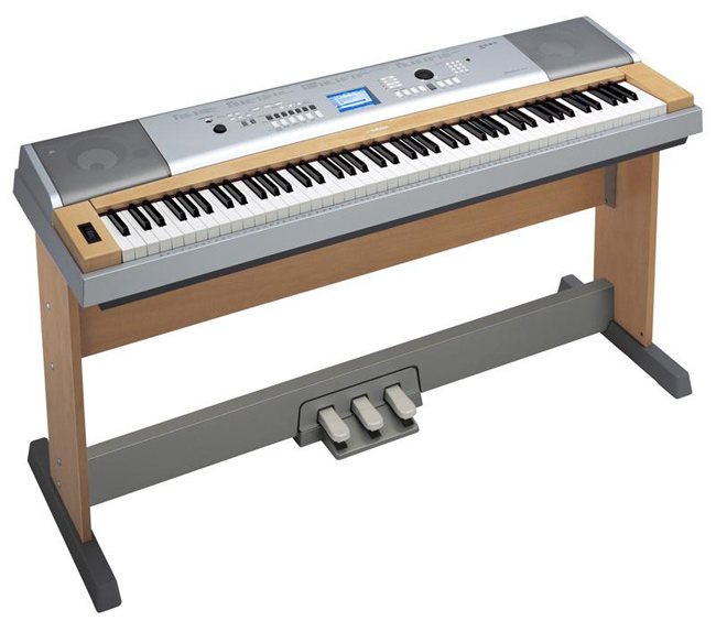 雅马哈电钢琴DGX-630整套