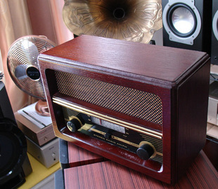 仿古收音机-复古装饰品 双波段实木立体声收音机 怀旧时尚之选