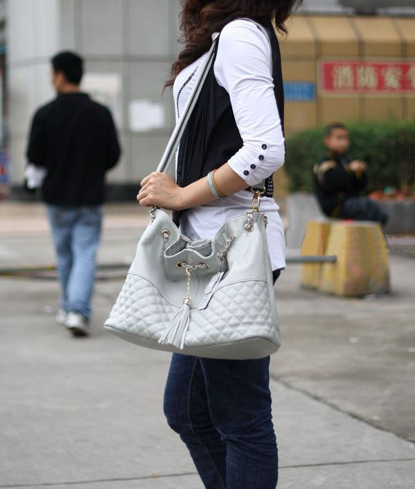 2010秋冬新款 韩版包包 头层牛皮 时尚流行包包