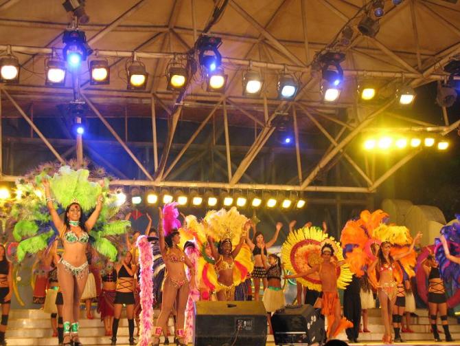 2010年广州亚运会开幕式演出供应商提供90个外籍演出爵士乐队歌手外国舞蹈团演员主持人外籍模特魔术师