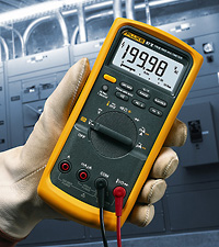 Fluke 80 系列 V 数字多用表