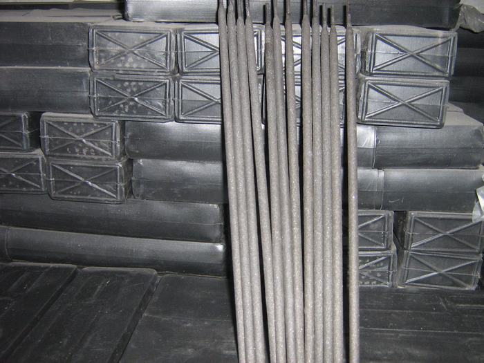 Ｄ－266型高锰钢耐磨焊条：