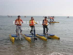 受欢迎的水上项目/美湃克三人水上自行车