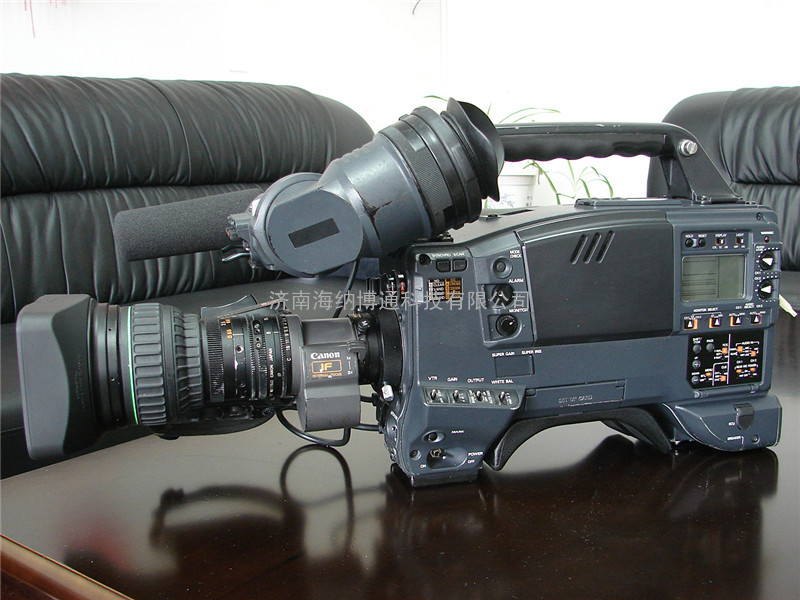 出AJ-D910 DVCPRO 50M摄像机