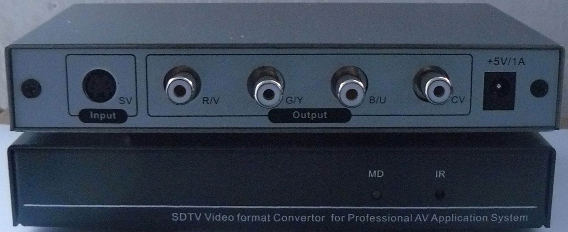 标清S-Video视频输入复合视频CVBS和分量视频YPrPb输出转换器