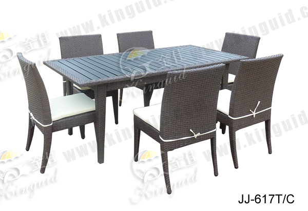 编藤桌椅，仿藤桌椅，铝管(黑色喷塑) + PE藤