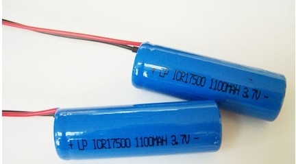 17500柱锂离子充电电池3.7V 1100mAh