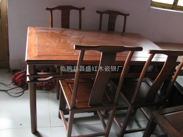 花梨木餐桌椅