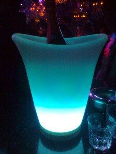 	led酒吧充电台灯