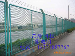 专业生产优质镀锌护栏网