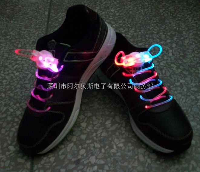 （厂家直销）2011全球畅销时尚火暴产品LED发光鞋带厂家特价甩卖