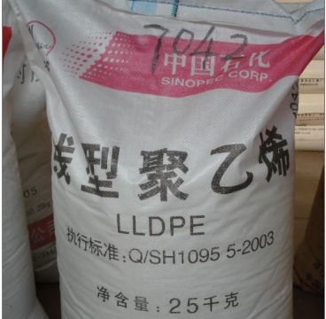 LLDPE	DFDA-7042 扬子石化