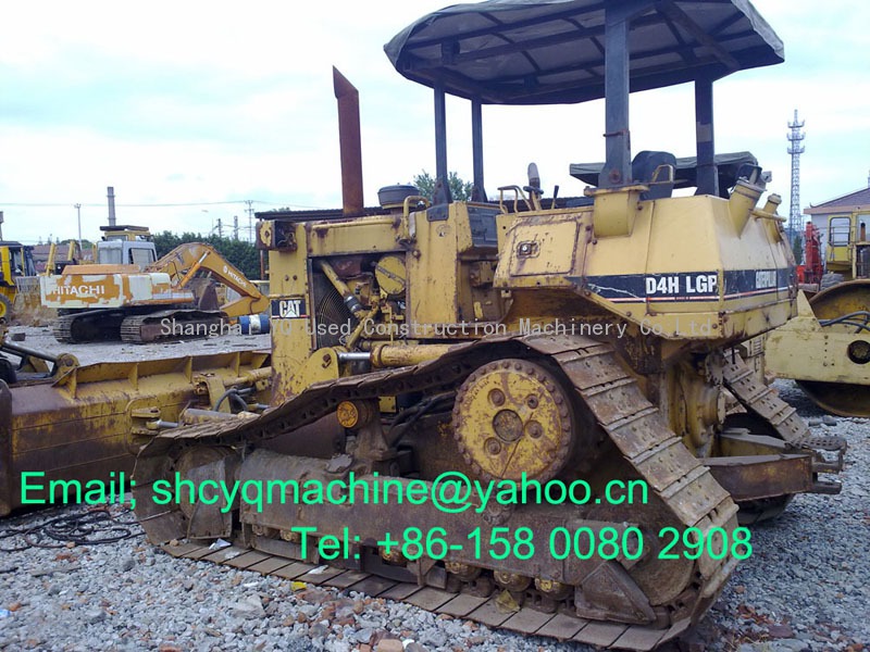 used bulldozer CAT D4H (+86-158 0080 2908)