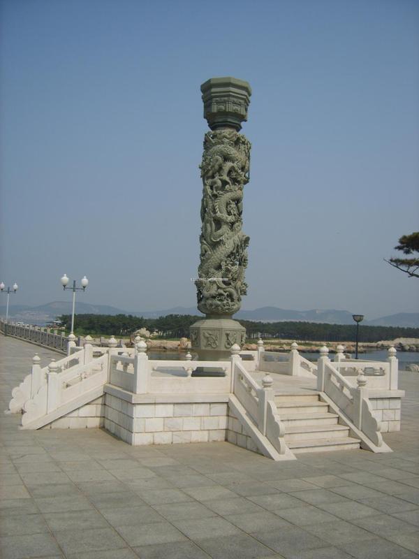 文化柱石雕华表龙柱，中华柱，九龙壁
