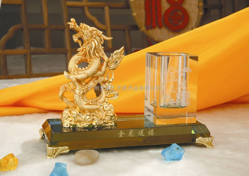 春节礼品，2012新年礼物定制,企业商务礼品定做,龙年新品龙工艺品龙年摆件 龙年工艺品 办公室摆件 