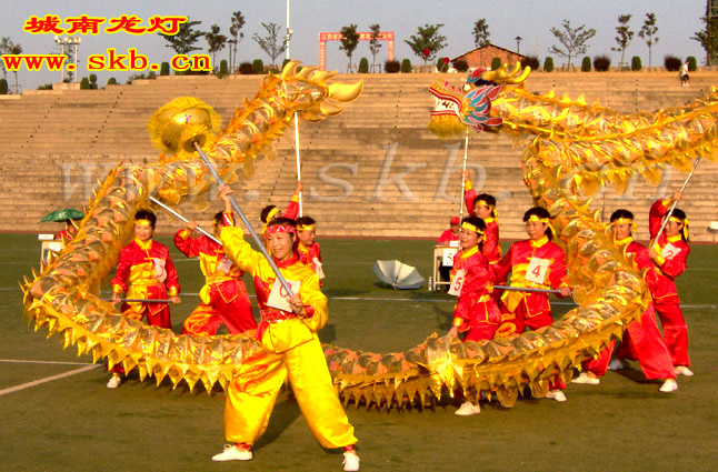 节日舞龙舞狮彩旗