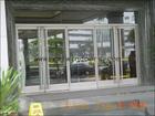  上海黄浦区双扇全玻璃地弹簧门维修安装公司南苏州路四川路路感应门维护保养