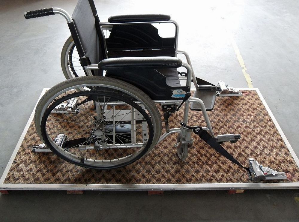X-801-1轮椅安全固定装置
