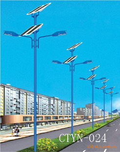 西安路灯厂家厂家直销西安LED双臂太阳能道路灯