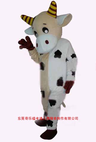 东莞奇乐福专业生产各类卡通奶牛服装