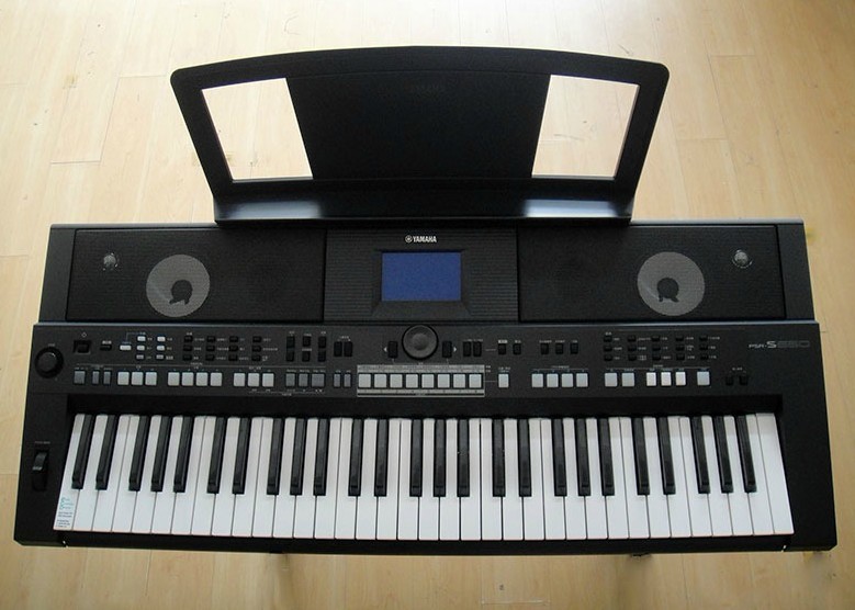 雅马哈 PSR-S650电子琴