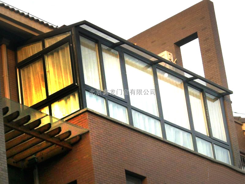北京阳光房鑫龙门窗专业设计制作安装 北京阳光房多少钱一平米
