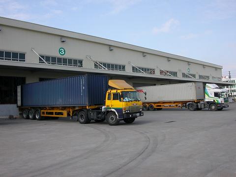 南沙冻柜冰柜集装箱拖车公司