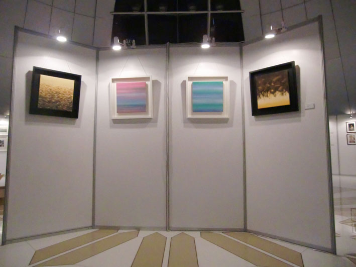 如辉供应八棱柱展板 标准展板 展览屏风展板 书画展板 标摊展板