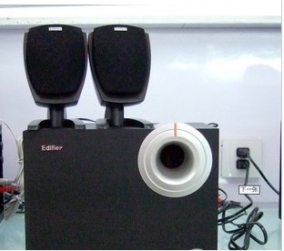 漫步者R201T06 笔记本 电脑 音箱音响2.1木质低音炮正品