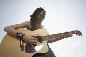 郑州电吉他培训|郑州电吉他培训学校【乐峰艺术】
