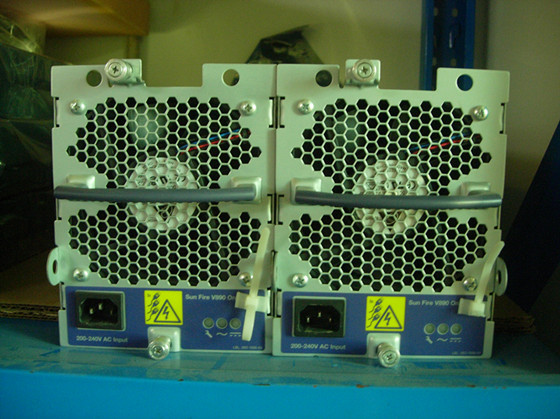 300-1353. V880服务器电源
