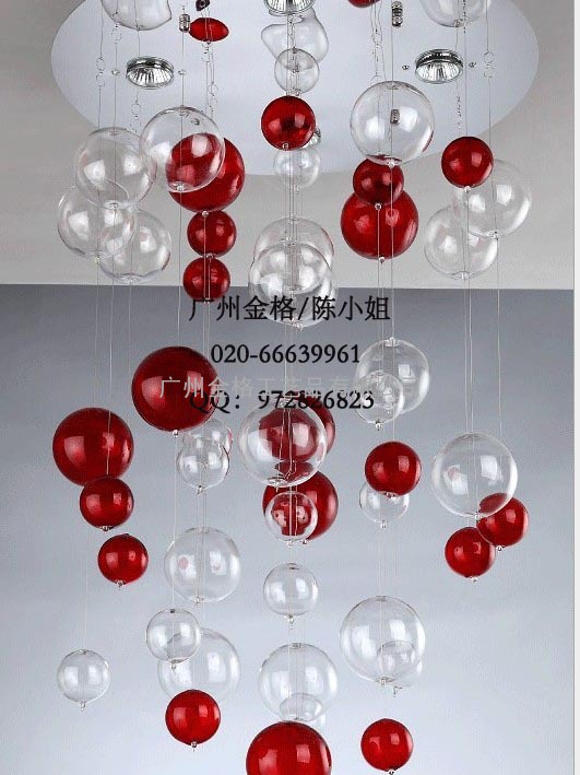 &amp;#8226;	供应对孔空心玻璃球,双孔空心玻璃球 各种透明喷色 空心玻璃球