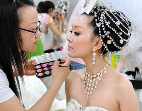 苏州最好的新娘跟妆你的首选 吴中区本色形象彩妆工作室