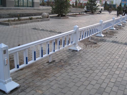上海护栏 上海道路护栏 上海PVC道路护栏