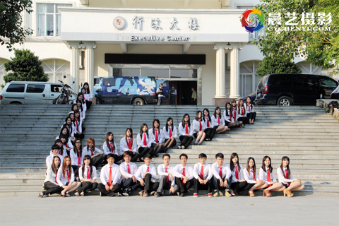 广州哪里拍摄毕业照 花都哪里出租学士服Q1044451857