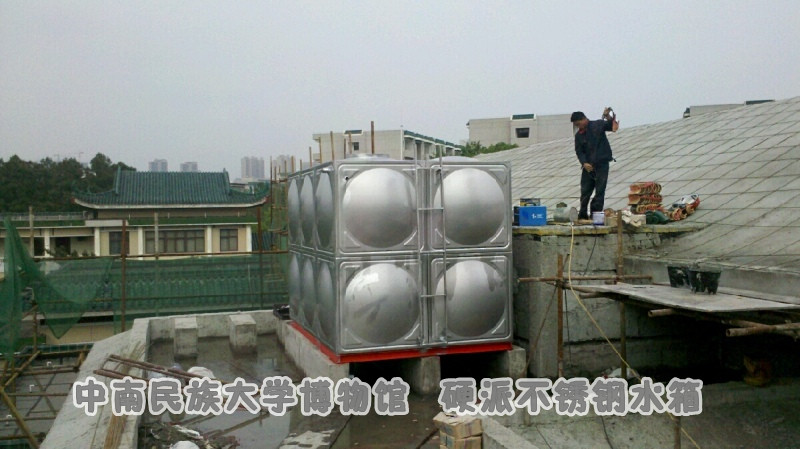 武汉不锈钢水箱，不锈钢生活水箱，不锈钢水箱厂，水箱价格，硬派制作厂家