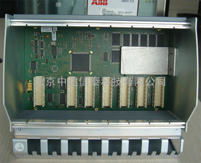 PM802F  现场控制器主单元（包括机架,CPU,8M）