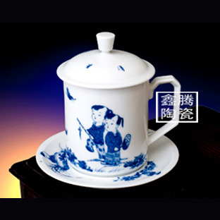 手工陶瓷茶杯，手绘青花瓷茶杯，青花瓷茶杯