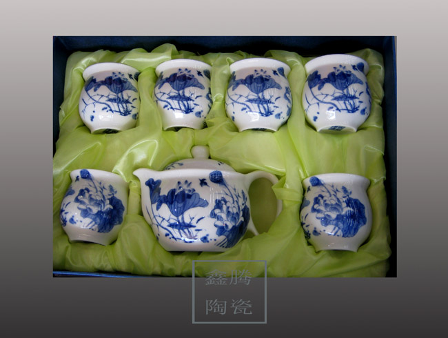 手绘青花茶具，青花山水陶瓷茶具，手工陶瓷茶具