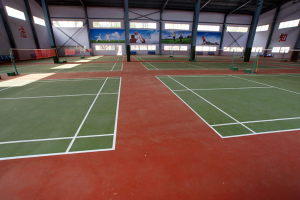 网球场施工用什么材质的好呢？