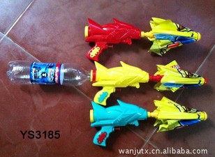 饮料瓶玩具水枪